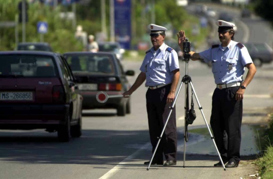 Multe a raffica con la lettura delle targhe automobilistiche