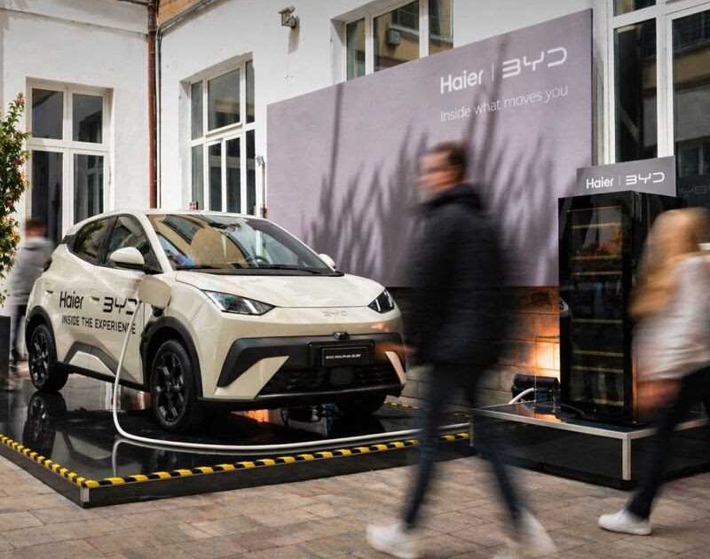 Quando l’auto elettrica fa il bucato: l’ironia BYD protagonista alla Milano Design Week